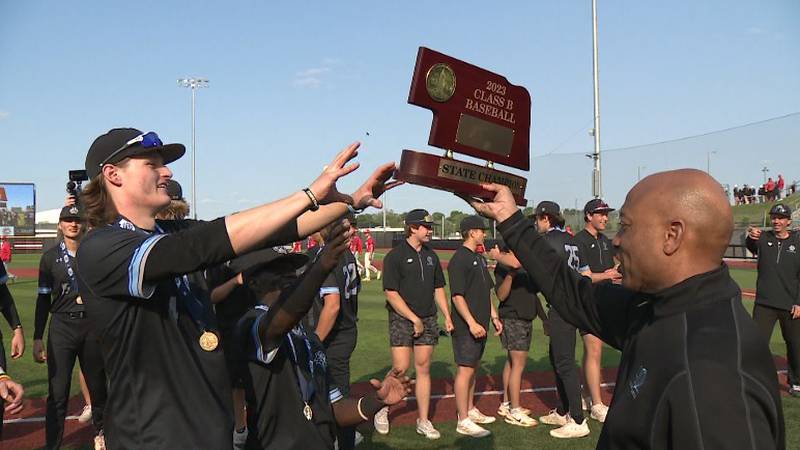 Elkhorn North wins Class B championship